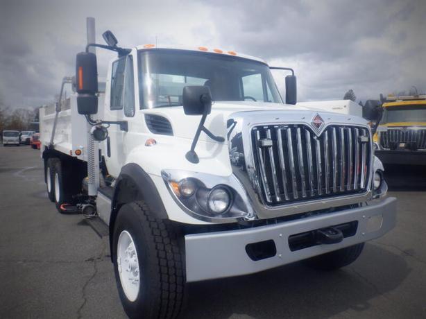 2016 International 7400 Dump Truck Air Brakes Diesel image 4
