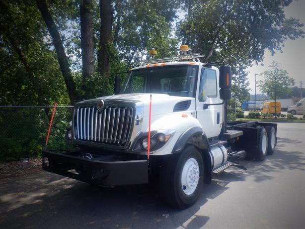 2012 International 7400 Cab and Chassis Diesel With Air Brakes image 1