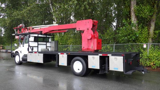 2010 International 4300 Durastar  Bucket Flat Deck Truck 3 Seater Diesel image 7