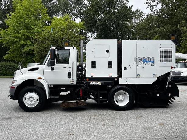 2012 International DuraStar 4300 M6000 Schwarze Sweeper Diesel image 6
