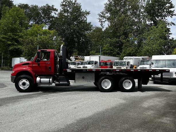 2011 International 4400 22 Foot Flat Deck With Air Brakes Diesel image 3