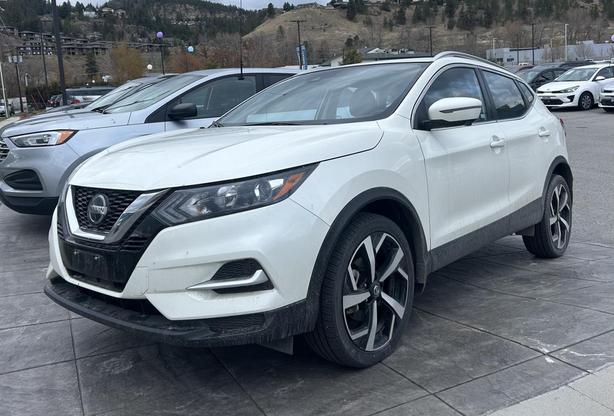 2023 Nissan Qashqai SL AUTO, KEYLESS ENTRY, BACK UP CAMERA AND BLUETOOTH, HEATED image 1