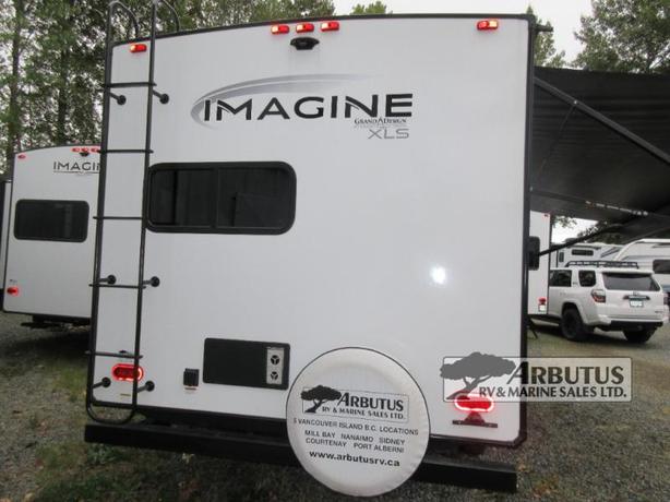 Used 2022 Grand Design Imagine XLS 22MLE image 3
