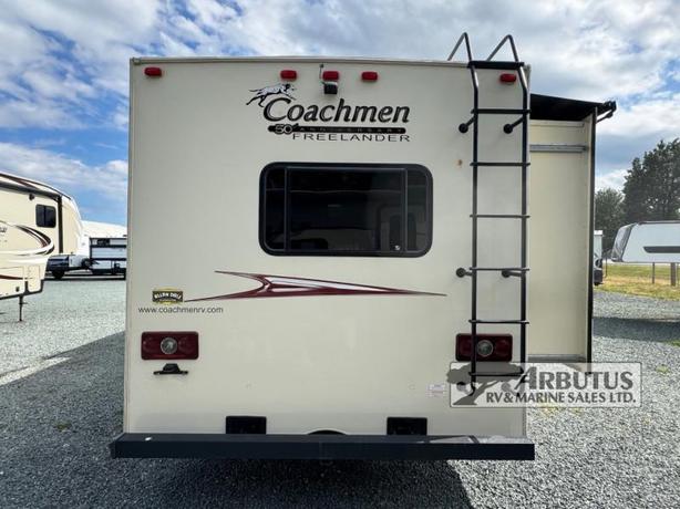 Used 2014 Coachmen RV Freelander 32BH Ford 450 image 7