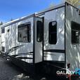 Used 2022 Forest River RV Cardinal 366DVLE thumbnail image 5