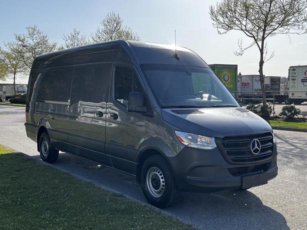 2021 Mercedes-Benz Sprinter 2500  High Roof Cargo Van 170-inch WheelBase 3 Seate image 2