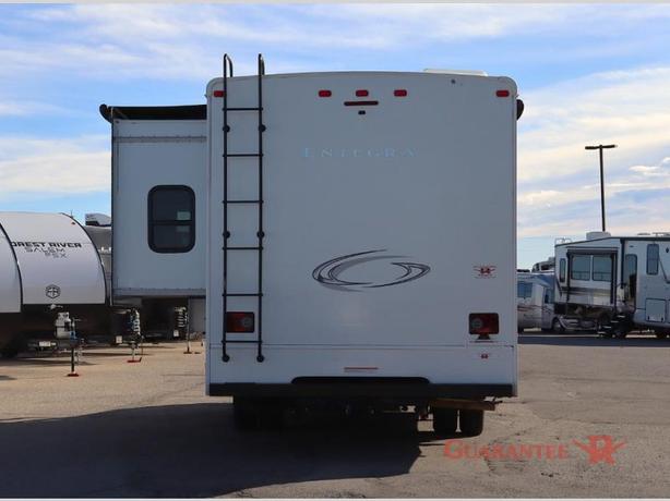 Used 2022 Entegra Coach Odyssey 27U image 5