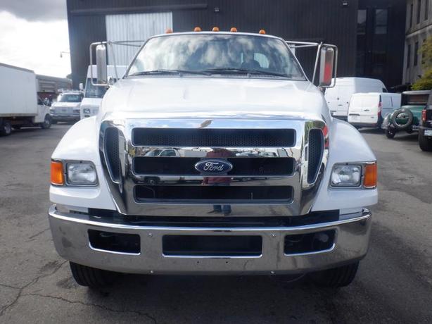 2011 Ford F-750 Service Truck 2WD 3 Seater Diesel image 3