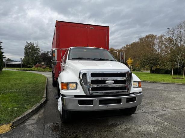 2008 Ford F-750 CAT 7.2 XLT Side Roll Tarp 2WD 3 Seater Diesel image 3