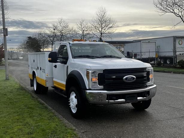 2019 Ford F-550 Service Truck 4WD image 2