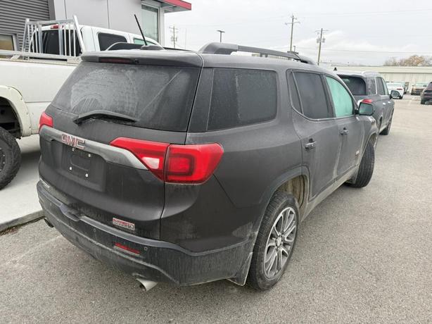 2017 GMC Acadia SLT image 4