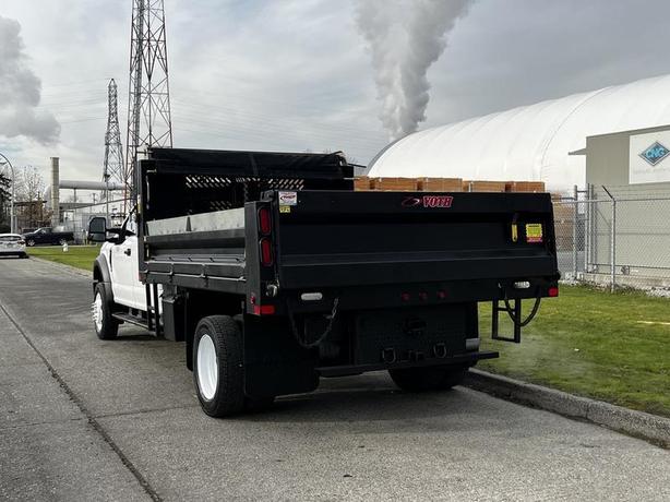 2021 Ford F-550 11 Foot Dump Truck   4WD image 8