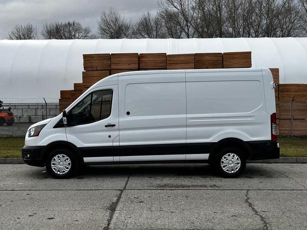 2020 Ford Transit 250 Van Med. Roof  Reefer Cargo 130-inch WheelBase image 6
