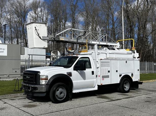 2008 Ford F-550 Service Truck With Bucket  2WD Diesel image 5
