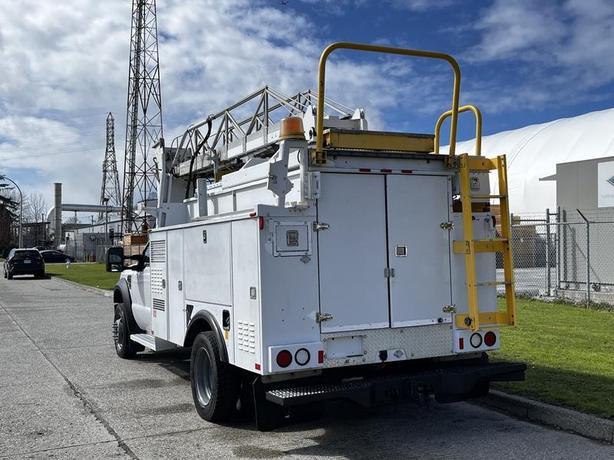 2008 Ford F-550 Service Truck With Bucket  2WD Diesel image 8