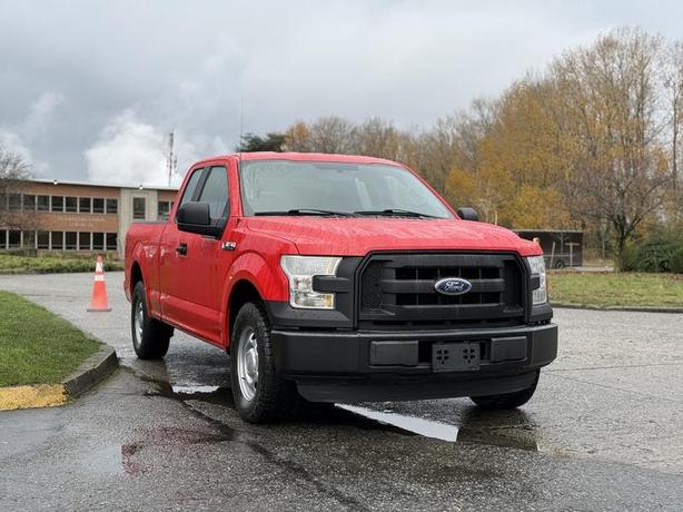 2015 Ford F-150 XL SuperCab 2WD with 6.5-Foot Box image 2