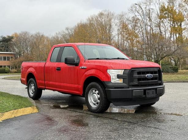2015 Ford F-150 XL SuperCab 2WD with 6.5-Foot Box image 1