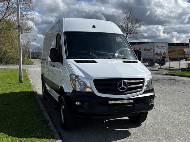 2017 Mercedes-Benz Sprinter 2500 cargo Van 4x4 144-inch WheelBase image 2