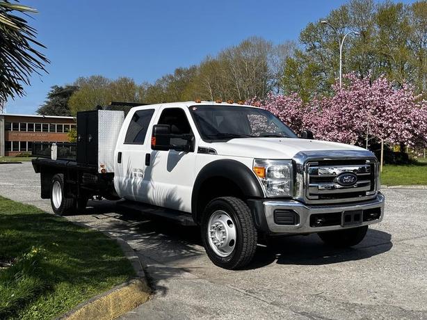 2016 Ford F-550 Crew Cab 12-Foot Flat Deck 4WD image 1
