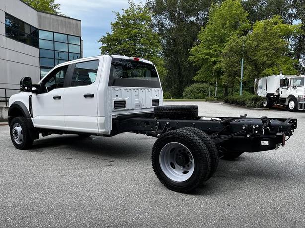 2024 Ford F-550 XL Crew Cab and Chassis 4WD Gas Engine image 7