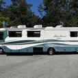 2000 Ford Motorhome Pace Arrow Vision RV with 2 Slide Outs thumbnail image 6