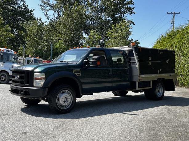 2008 Ford F-550 XL Crew Cab Dually Diesel Service Truck with Water Tank 4WD image 5