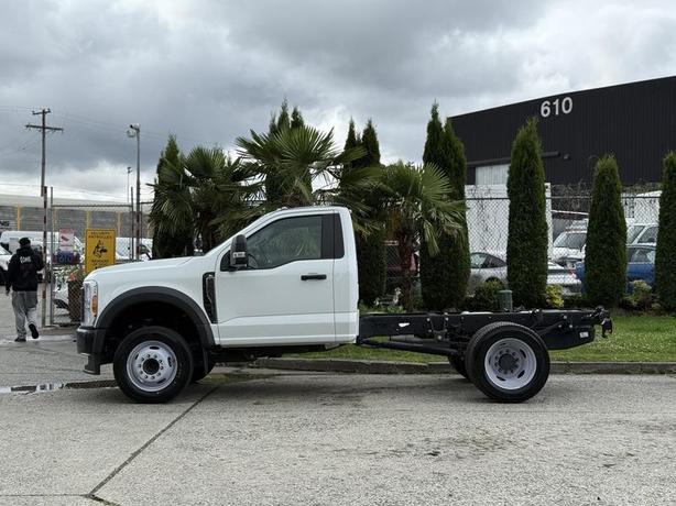 2023 Ford F-450 SD Super Duty XL Regular Cab 145wb Cab and Chassis image 6