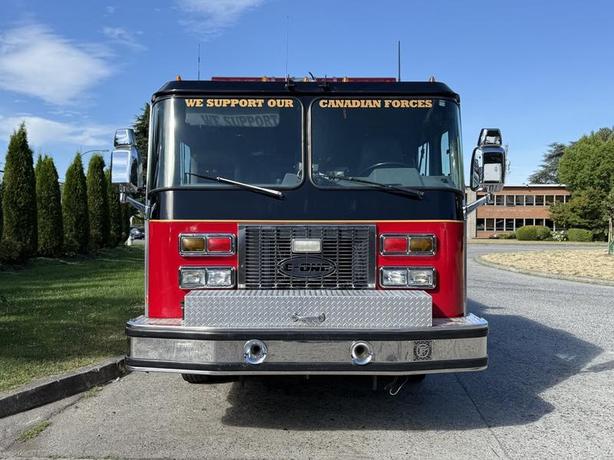 1992 Emergency One Typhoon Superior Fire Truck Diesel image 3