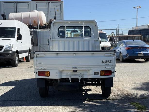 2009 Daihatsu Hijet DM 4x4 Kei Pickup Truck right Hand Drive image 5