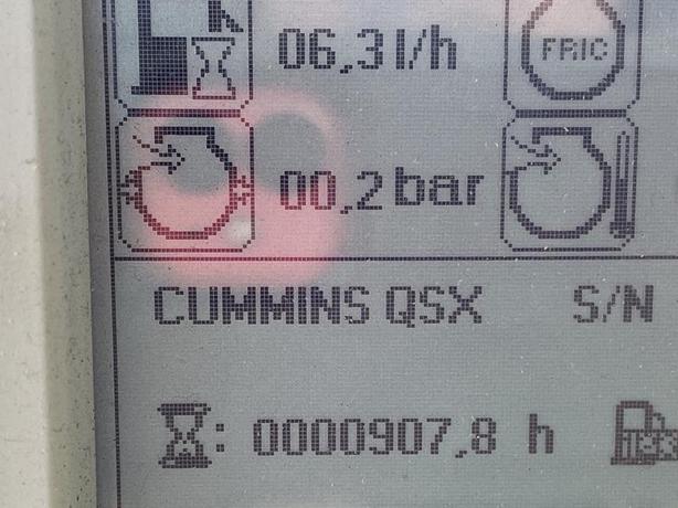 2014 Versatile RT490 Combine Harvester with MacDon Draper Pickup image 6