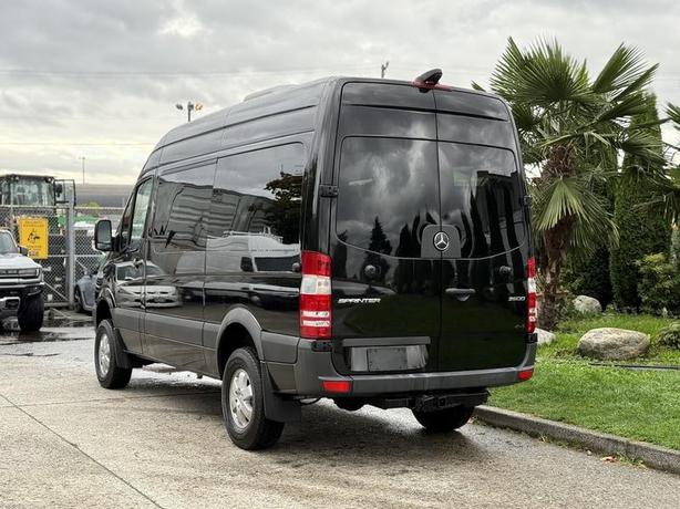 2017 Mercedes-Benz Sprinter 2500 4X4 Diesel 14-Passenger Van image 8