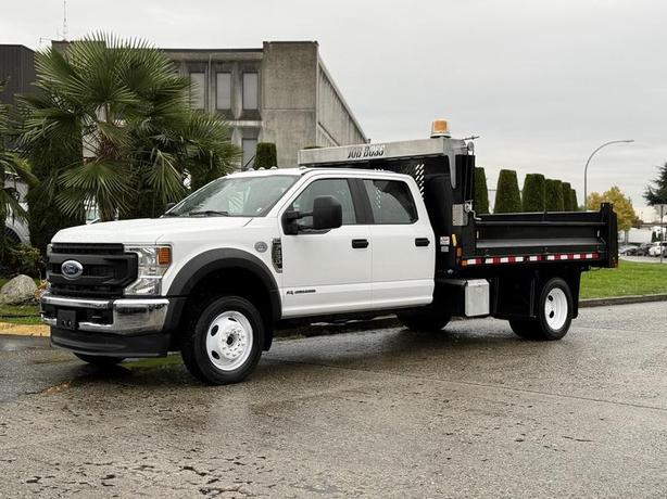 2022 Ford F-550 XLT 4X4 12-Foot Diesel Dump Truck image 5