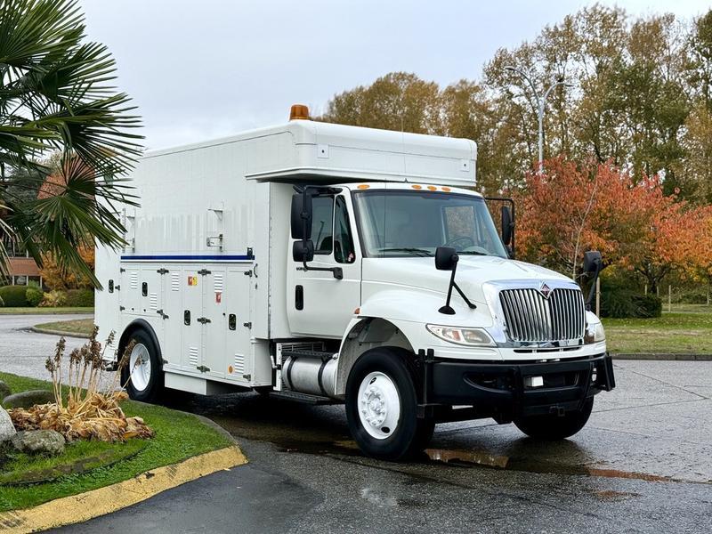 2011 International 4400 Diesel Service Truck with PTO & Trailer Tow Package display photo