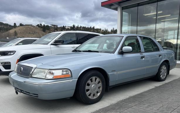 2005 Mercury Grand Marquis Ls Premium AUTO, KEYLESS ENTRY, POWER WINDOWS AND SEA image 1