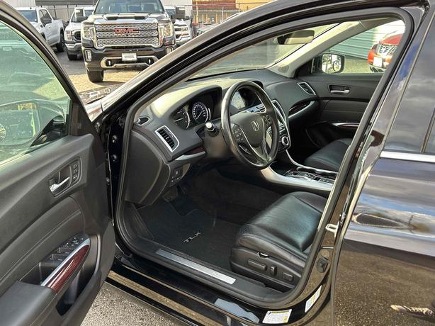 2017 Acura TLX image 7