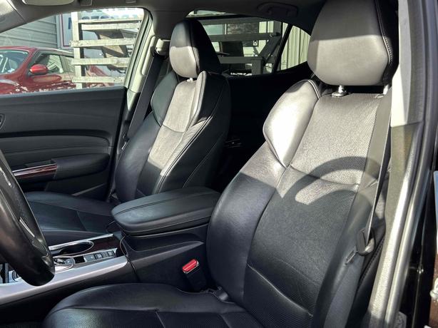 2017 Acura TLX image 8