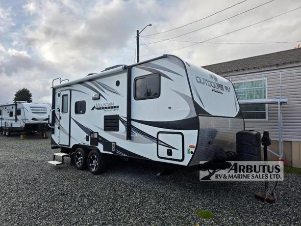 Used 2018 Outdoors RV Creek Side Mountain Series 18RBS image 1