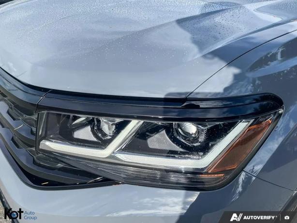 2023 VOLKSWAGEN ATLAS CROSS SPORT image 8