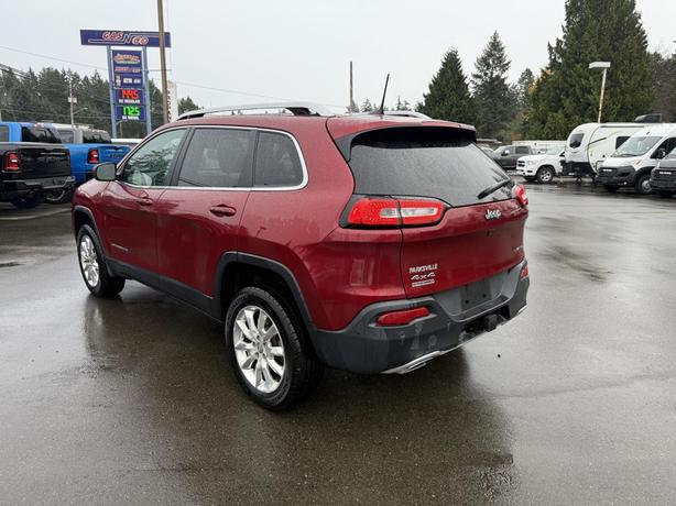 2017 Jeep Cherokee Limited image 3