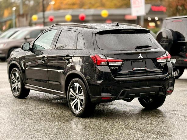 2023 Mitsubishi RVR SEL - No Accidents, One Owner, Heated Steering image 7