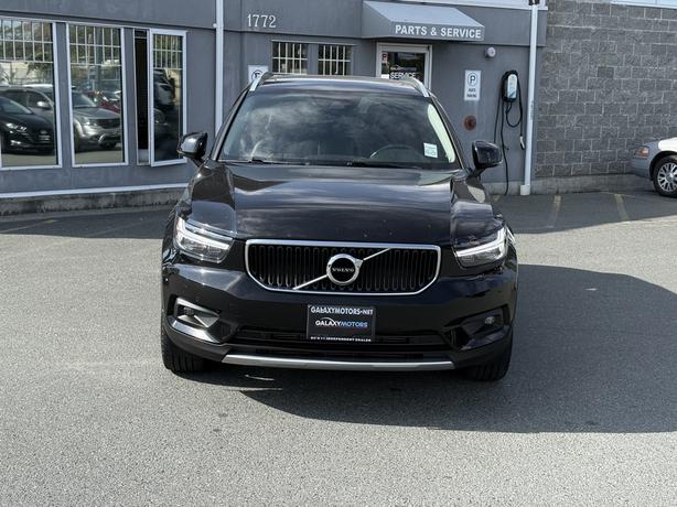 2022 Volvo XC40 MOMENTUM AWD- Leather Shift Knob & SiriusXM image 3