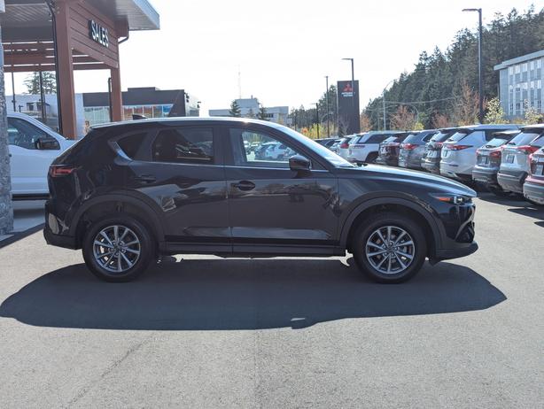 2025 Mazda CX-5 GS - No Accidents, AWD, Heated Seats image 5