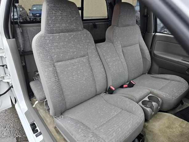 2005 Chevrolet Colorado 2WD Extended Cab image 7