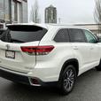2018 Toyota Highlander thumbnail image 6