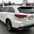 2018 Toyota Highlander thumbnail image 8