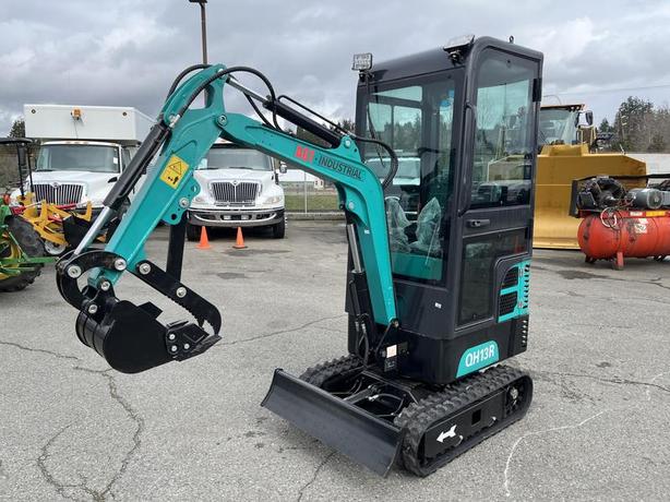 2024 AGT Industrial Green QH13R Mini Excavator 420CC Gas Engine (New) image 1