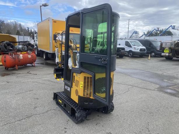 2024 AGT Industrial H13R Mini Excavator 420CC Gas Engine (New) image 3