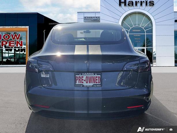 2019 Tesla Model 3 Standard Range Plus | Autopilot! image 5