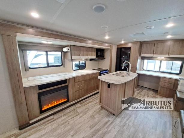 Used 2022 Grand Design Imagine 2670MK image 7