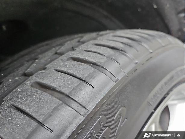 2021 Genesis GV80 3.5T Prestige AWD | Premium Leather | Adaptive Cruise Control! image 7